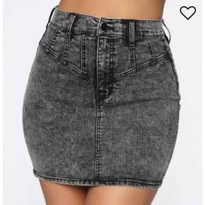 Fashion nova mini acid wash denim skirt
